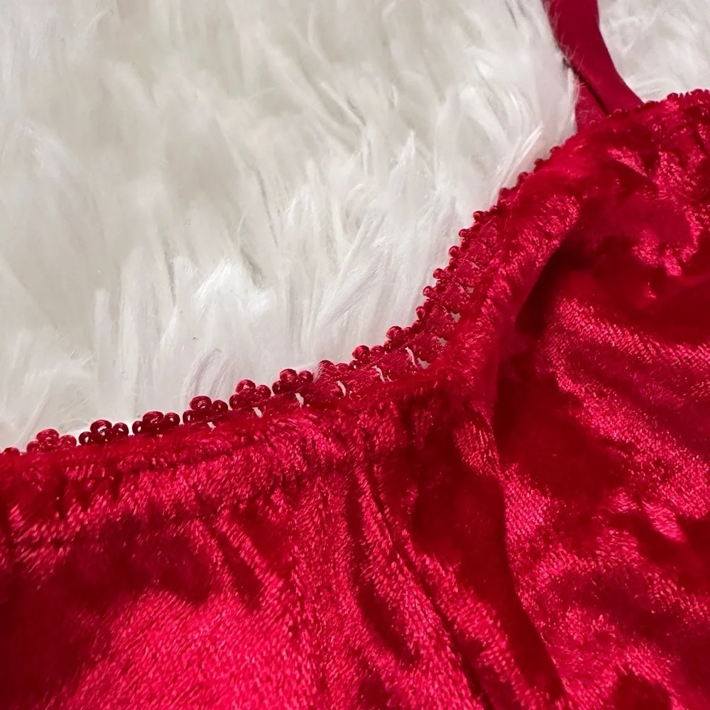 Crushed Red Velvet Cami & Shorts Lounge Pajama Set |‎ Holiday Sleepwear Size S